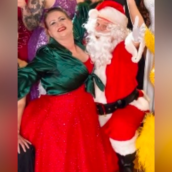 Meet your Posher, Sybil - Picture 12 of 16